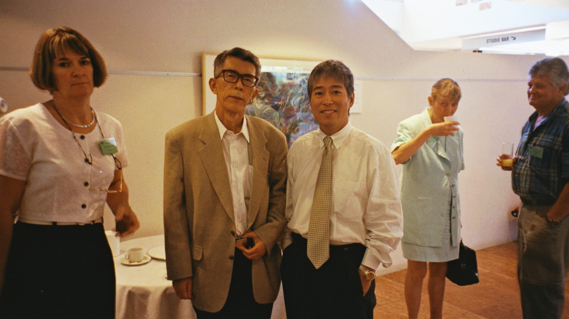 丹羽博士（左）と伊東正（右）第三回国際ガン学会（オーストラリア・ダーウィン）にて